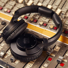 Load image into Gallery viewer, KRK KNS-8402 Studio Monitor Headphones
