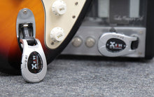 Load image into Gallery viewer, Xvive Audio U2 Digital Wireless Guitar System - GuitarPusher